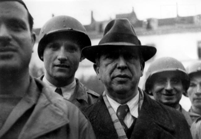 France - Combattants hongrois en France - György Bölöny avec quelques combattants de la compagnie "Petöfi" en France. 