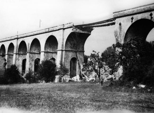 La Résistance Fer. Les sabotages dans les chemins de fer. Gard. Viaduc Saint-Julien les Fumades. Ligne Alès-Robiac. Sabotage du 15 juin 1944.
