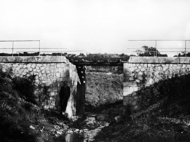 La Résistance Fer. Les sabotages dans les chemins de fer. Gard. Ligne Sommières - Saint-Cézaire. Sabotage du pont métallique le 29 juillet 1944.