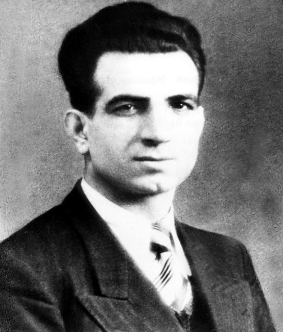 Missak Manouchian (1906- 1944), poète, journaliste, militant communiste, fusillé le 21 février 1944 par les Allemands (SHD, DE 2007 ZC 18/1 15485)