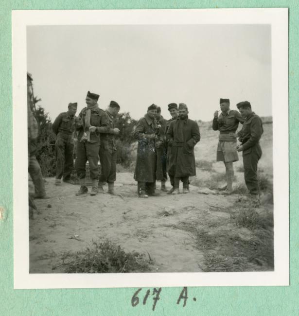 le lieutenant-colonel Broche et les officiers du bataillon du pacifique